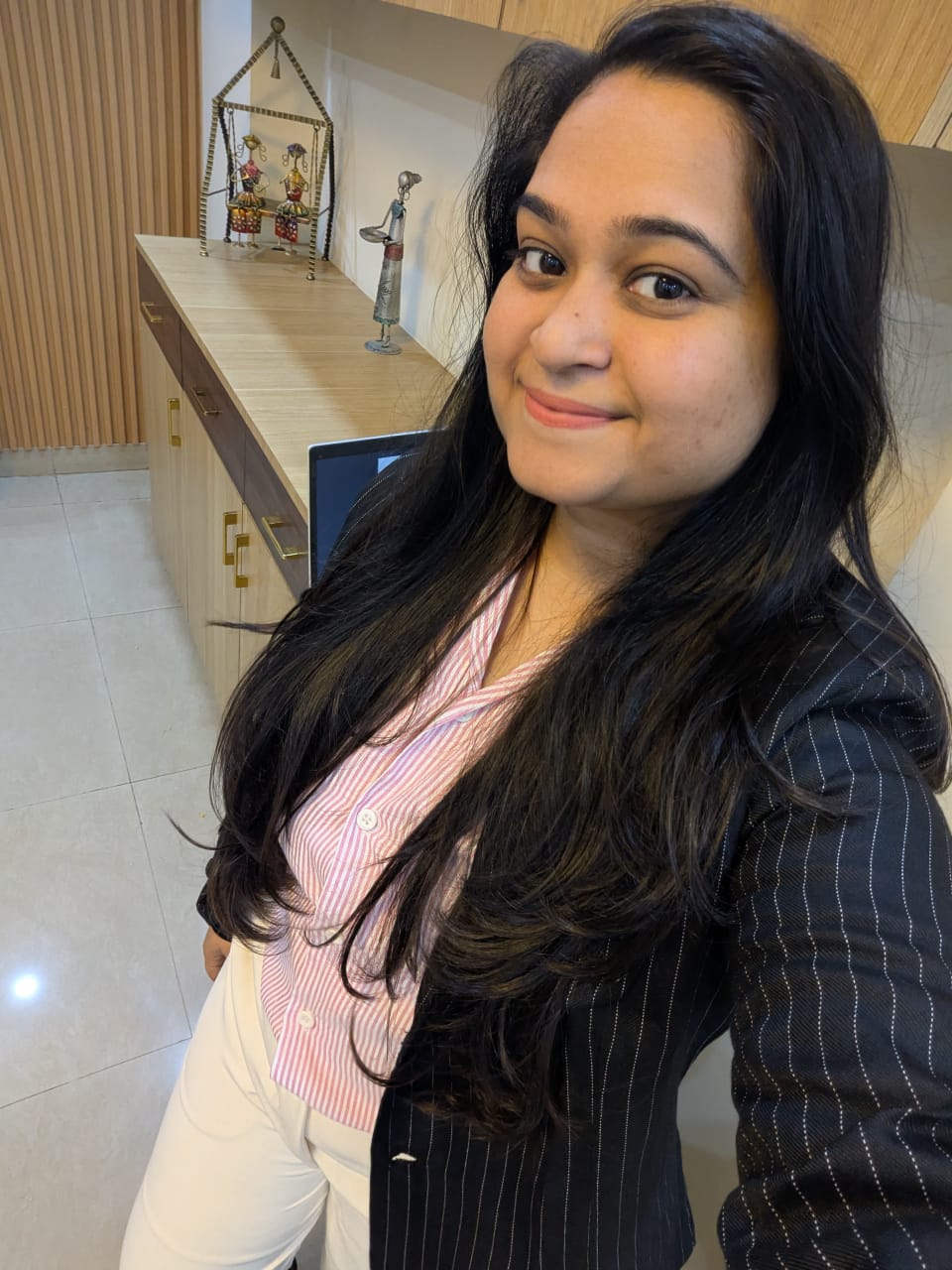 Blush Babe Shirt + Snatch It (Off-White) + Blazer